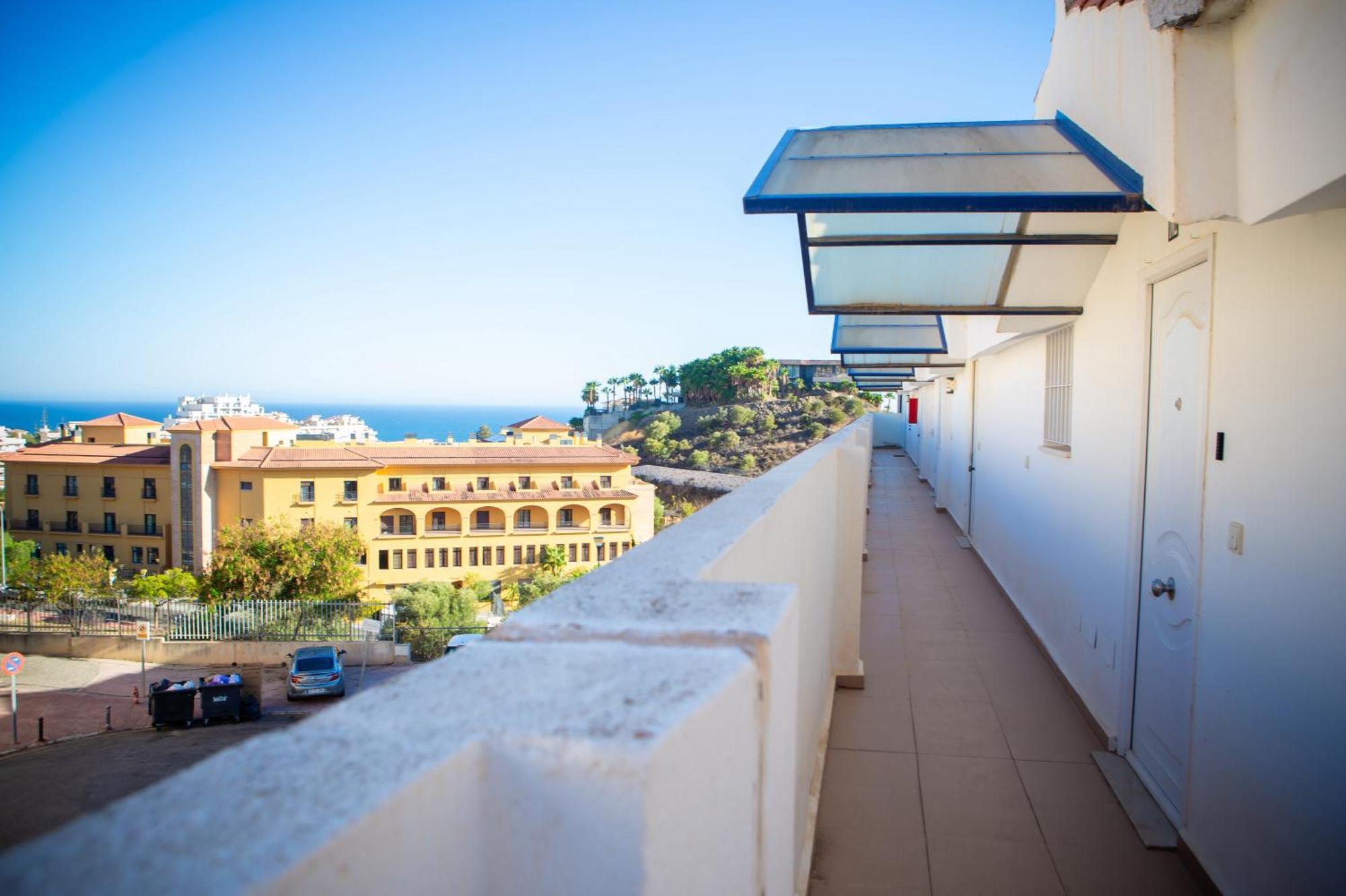 Benalhome - Tu Hogar Con Terraza Y Ducha Exterior Benalmádena Esterno foto