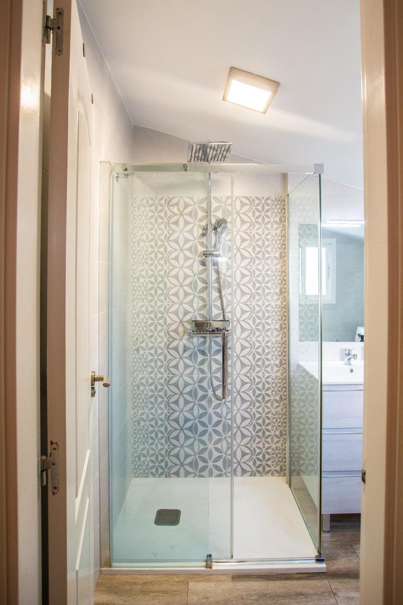 Benalhome - Tu Hogar Con Terraza Y Ducha Exterior Benalmádena Esterno foto