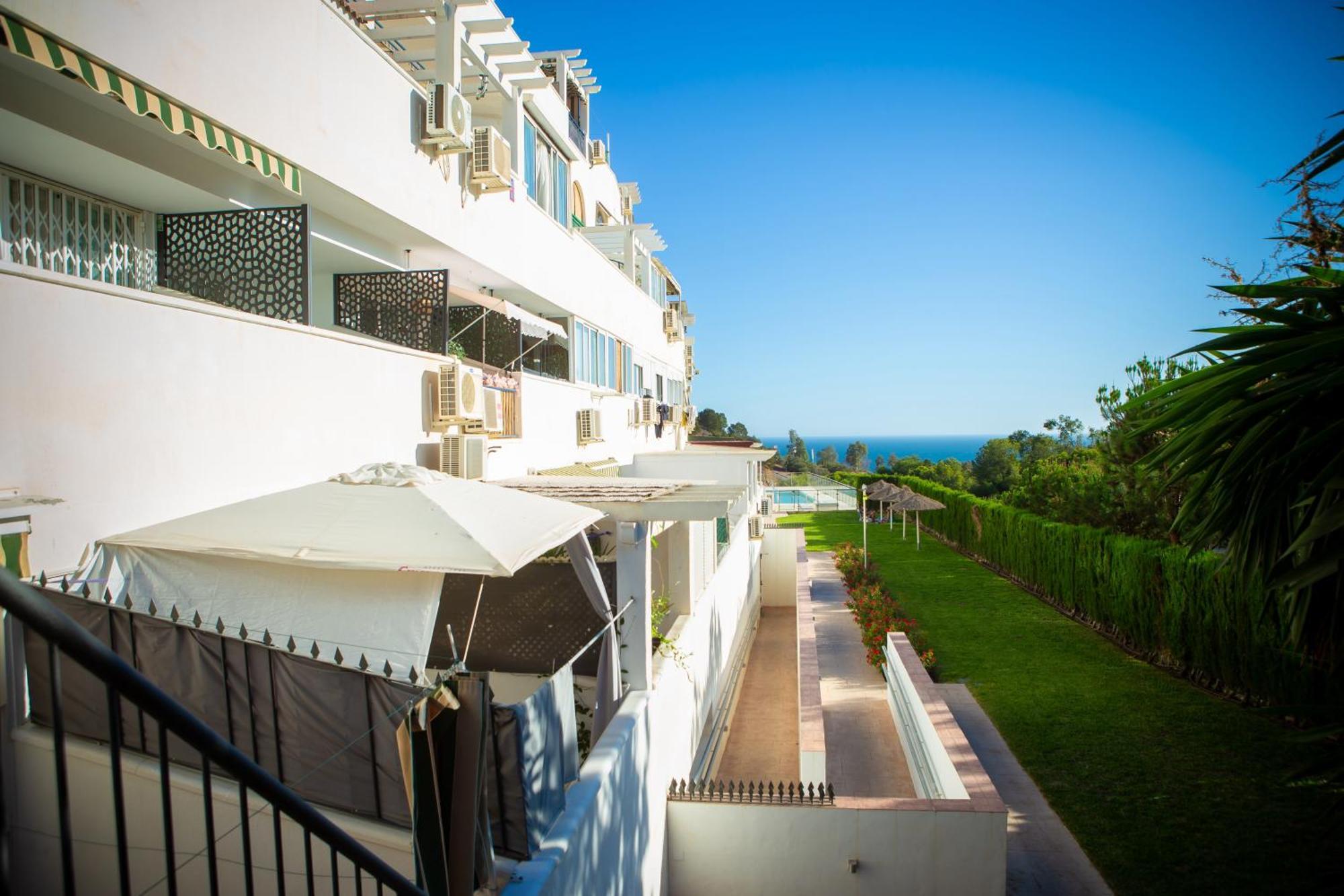 Benalhome - Tu Hogar Con Terraza Y Ducha Exterior Benalmádena Esterno foto