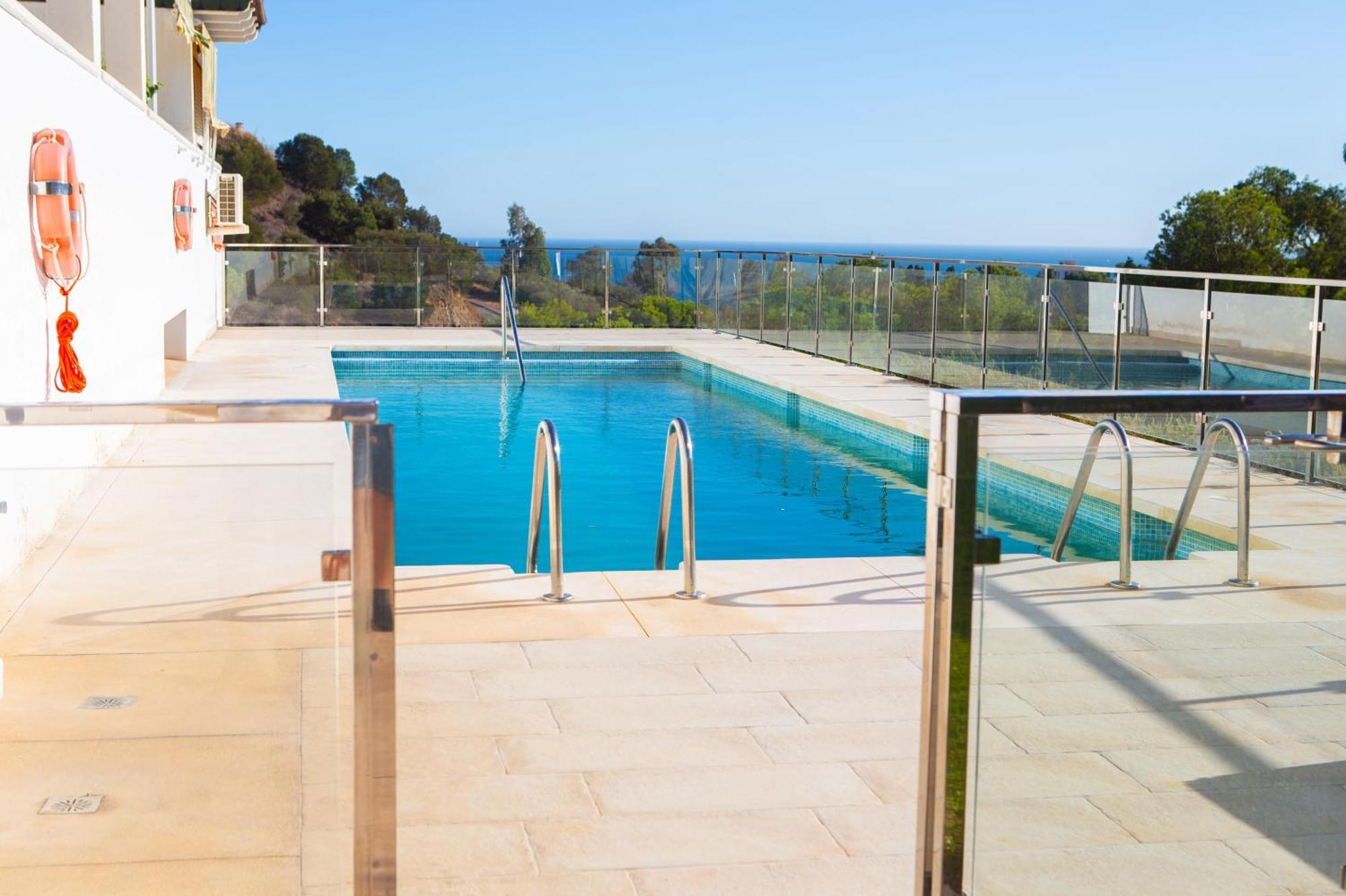 Benalhome - Tu Hogar Con Terraza Y Ducha Exterior Benalmádena Esterno foto